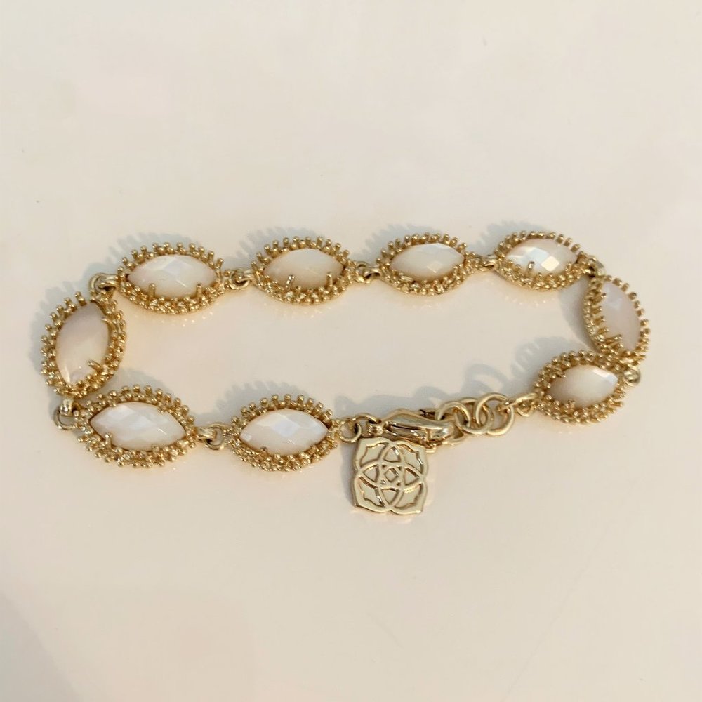 Kendra Scott Jana Bracelet in Ivory Pearl Gold